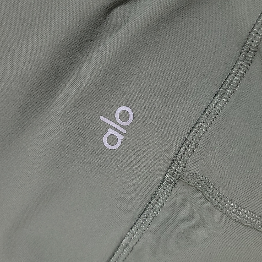 Alo Yoga High Waist Moto Legging Jungle M (one small hole) - Picture 10 of 11